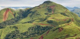 Guinée : sur le chantier de la plus grande mine du monde