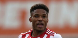 Football: défenseur guinéen, Julian Jeanvier opéré avec son club après une blessure